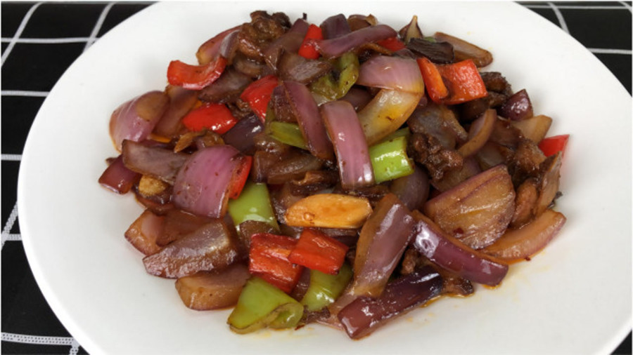 洋葱炒肉片的家常做法