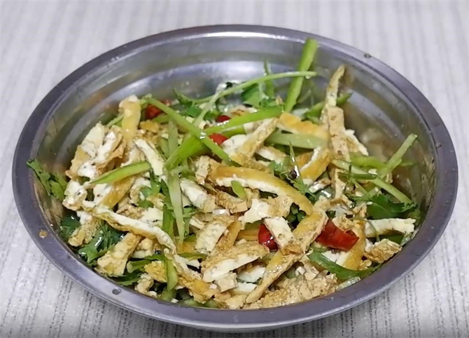 凉拌豆腐丝的家常做法