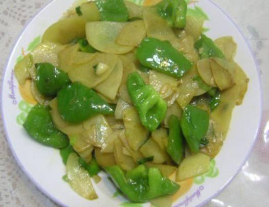 土豆片炒青椒家常做法