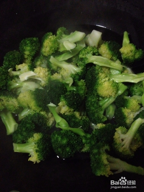 素炒西兰花的家常做法