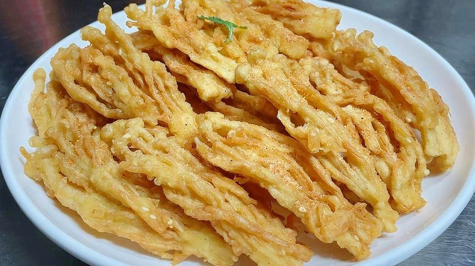 油炸金针菇的家常做法