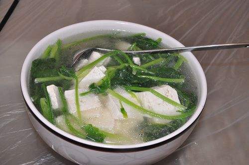 菠菜炖豆腐的家常做法