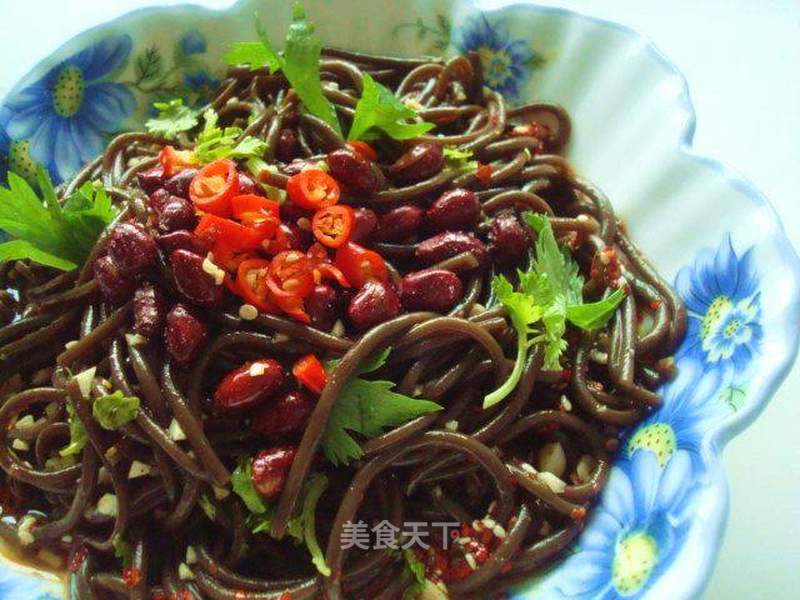 凉拌蕨根粉的家常做法